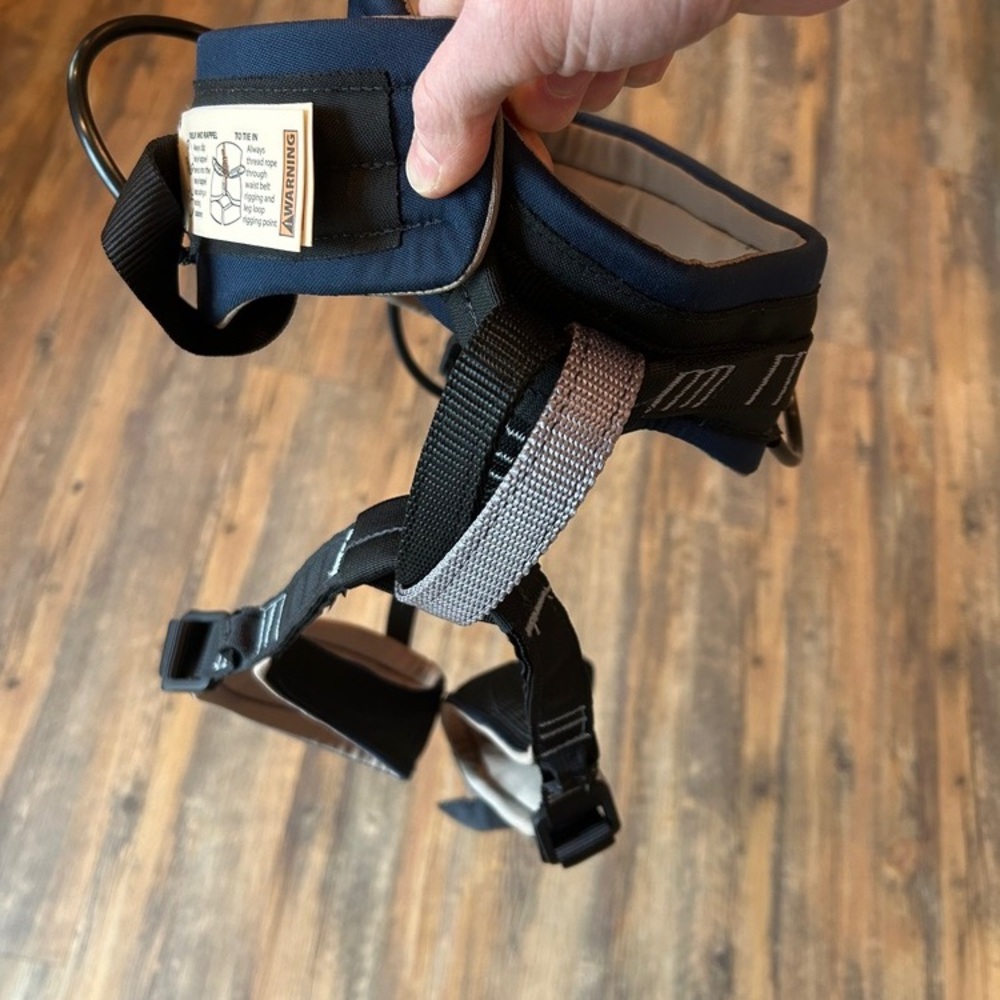 Misty Mountain Sonic Harness (BRAND NEW, UNUSED)